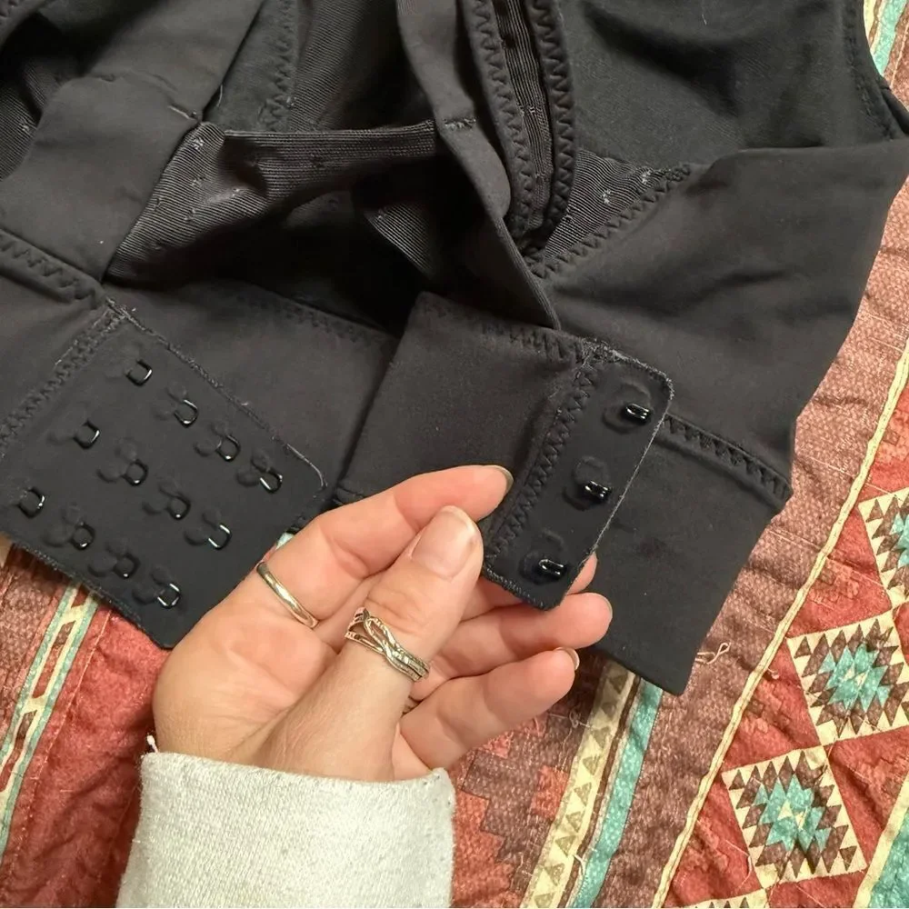 Lululemon Athletica Black Sports Bra size 8